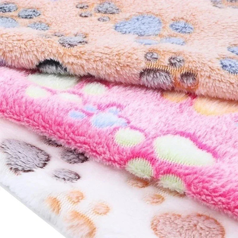 S-L Thin Pet Blanket Winter Dog Bed Mat Foot Print Warm Sleeping Hamster Rabbit Beds Coral Fleece Dog Blanket Bed Warm Cat Beds